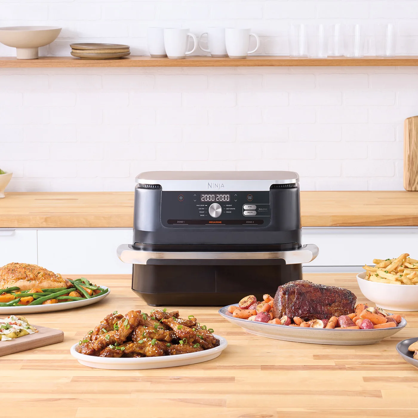 Ninja-AF500UK-InUse-Kitchen-Island-Lineup-Outputs-Wide-Crop-UK