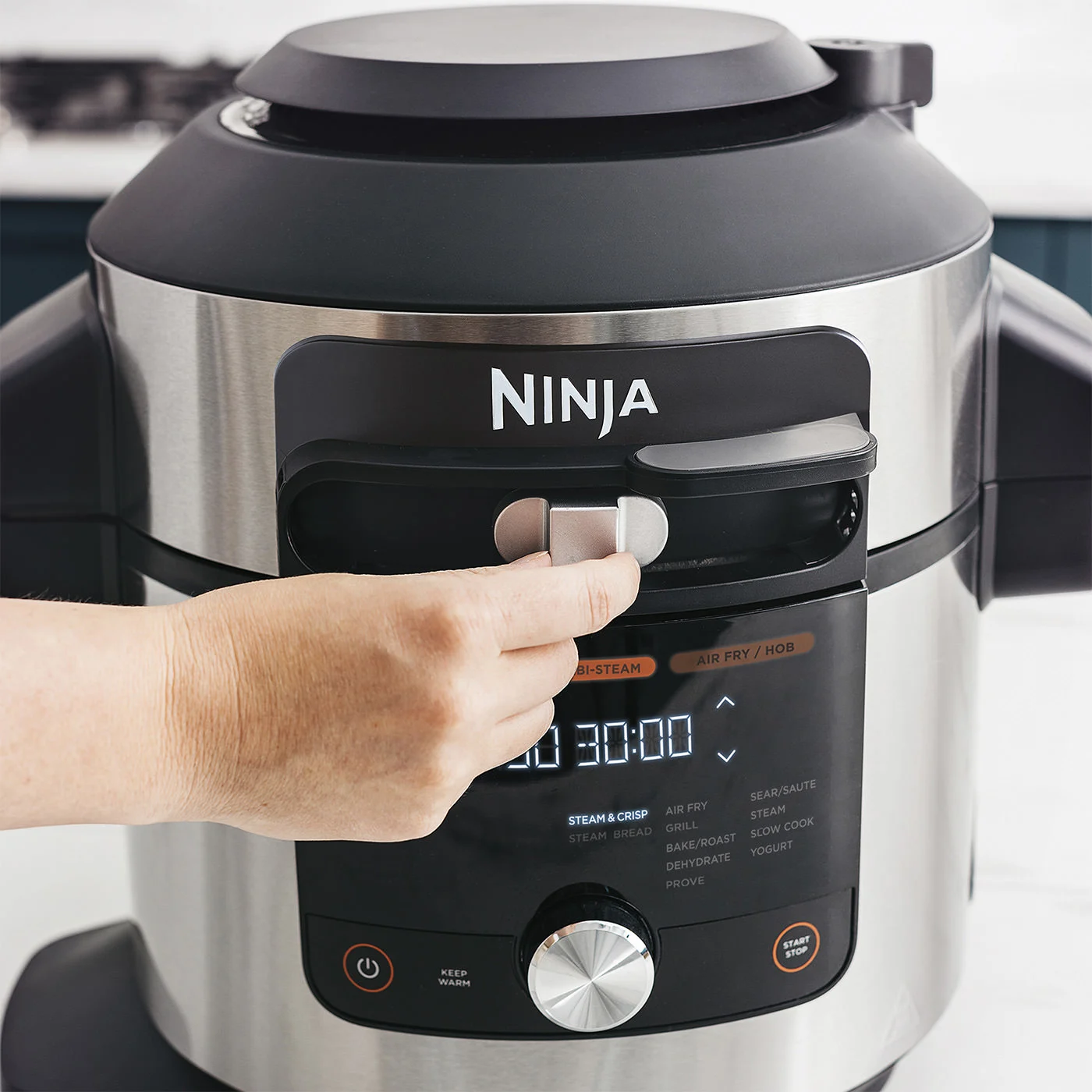 Ninja-OL750UK-Slider-SteamCrisp