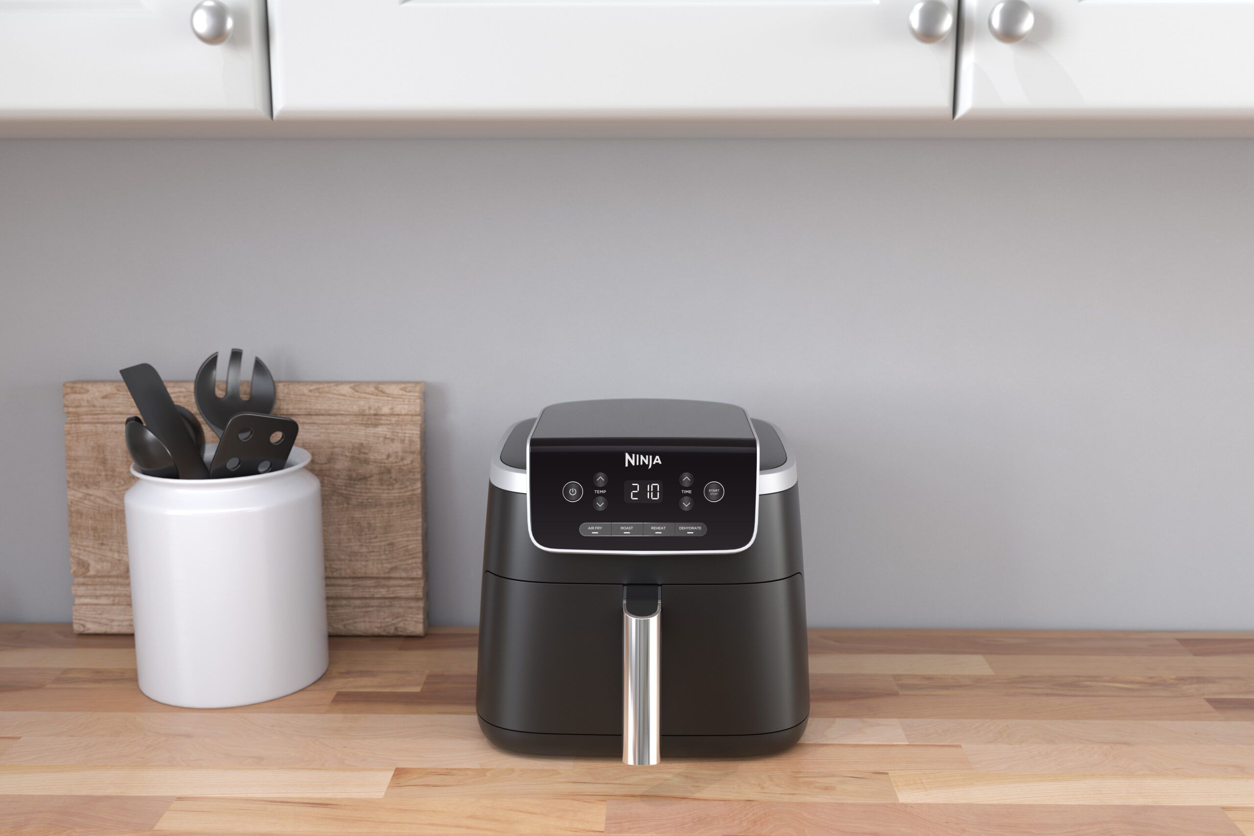 R_AF140UK_InUse_Kitchen_OnCounter_SpaceSaver 2